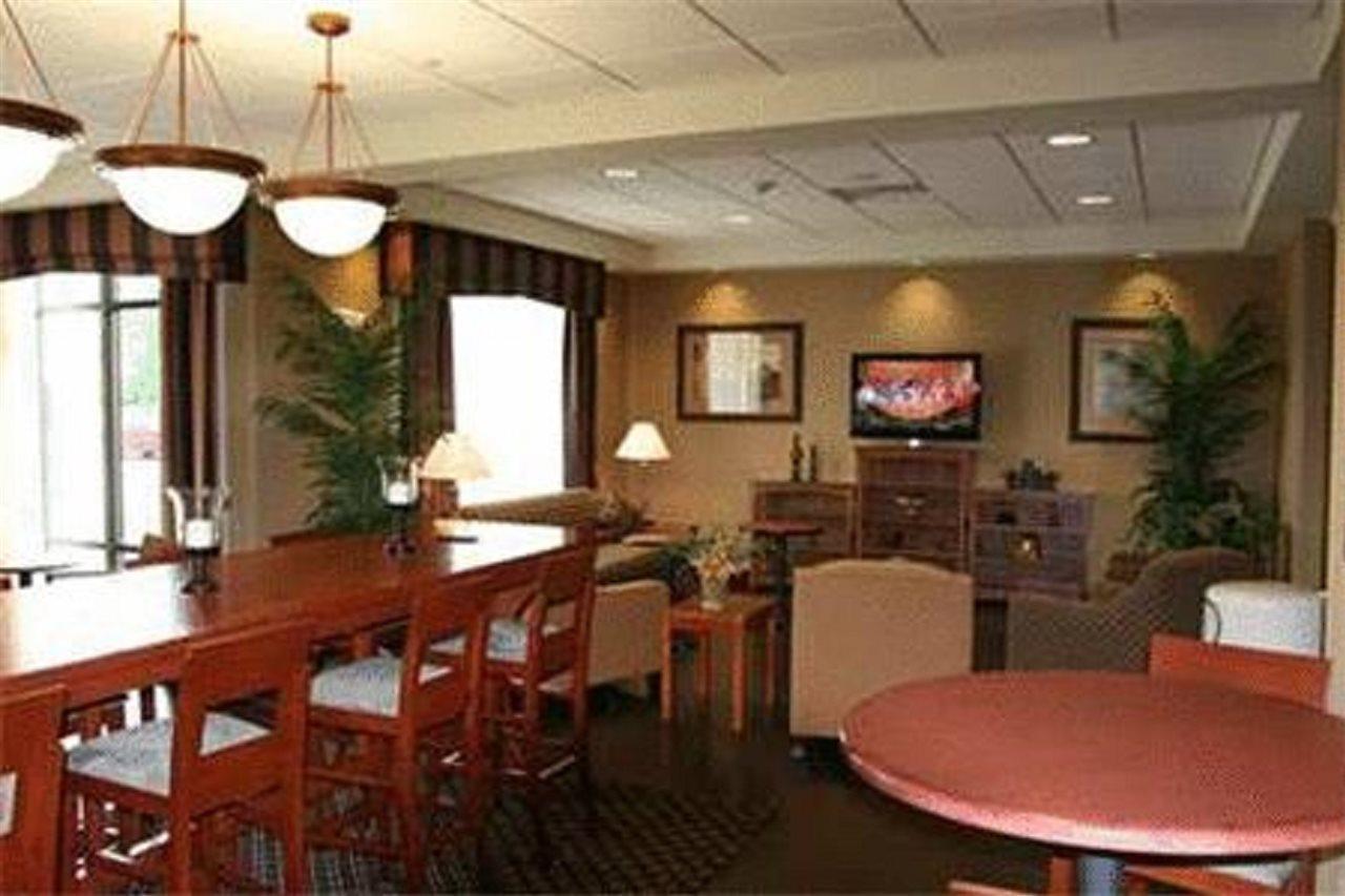 Hampton Inn Elkhorn Lake Geneva Area Екстер'єр фото