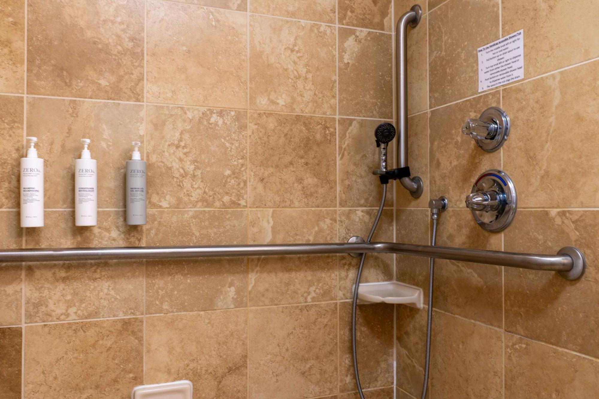 Hampton Inn Elkhorn Lake Geneva Area Екстер'єр фото