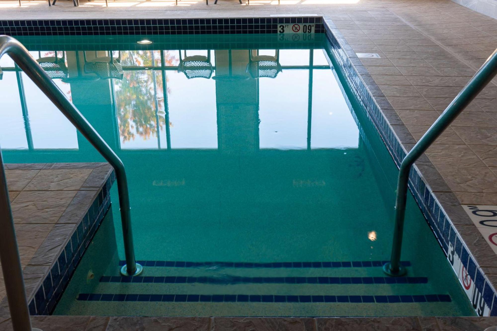 Hampton Inn Elkhorn Lake Geneva Area Екстер'єр фото
