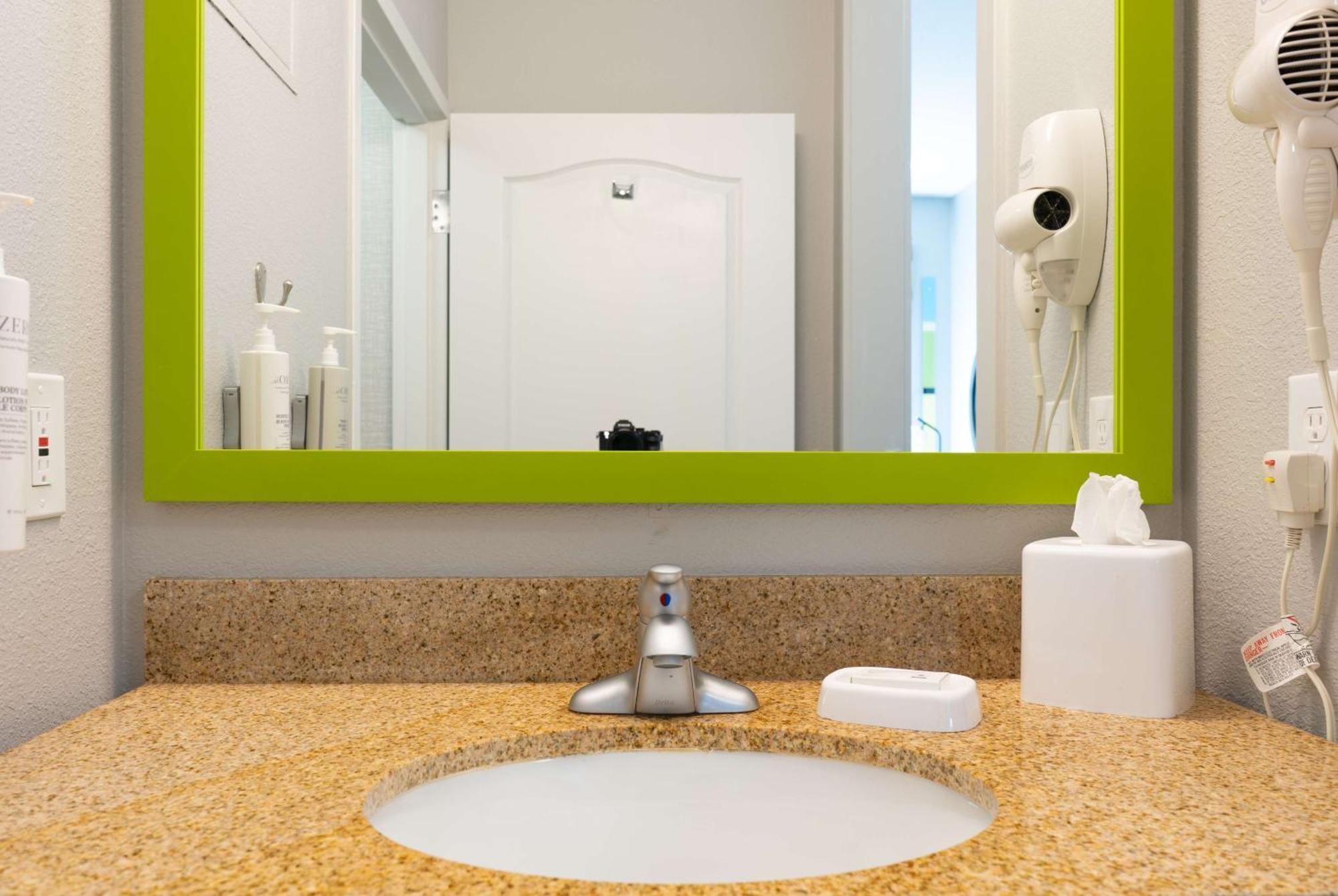 Hampton Inn Elkhorn Lake Geneva Area Екстер'єр фото
