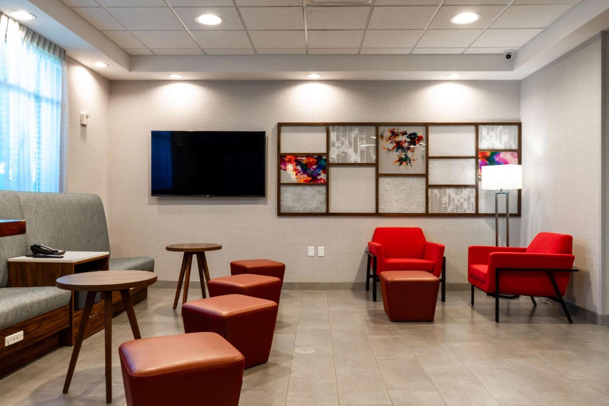 Hampton Inn Elkhorn Lake Geneva Area Екстер'єр фото